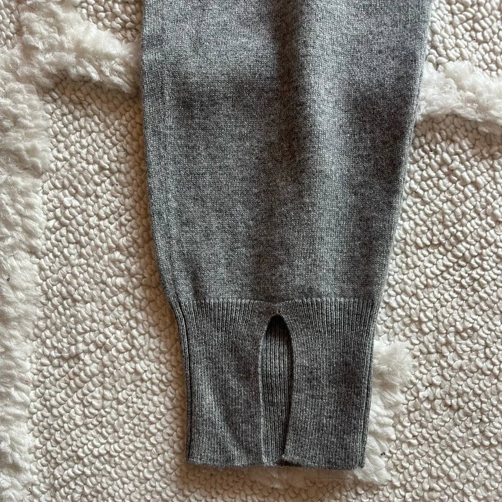 Theory Slit Ankle 100% Cashmere Joggers. NWT. Women’s Medium. - Picture 3 of 5